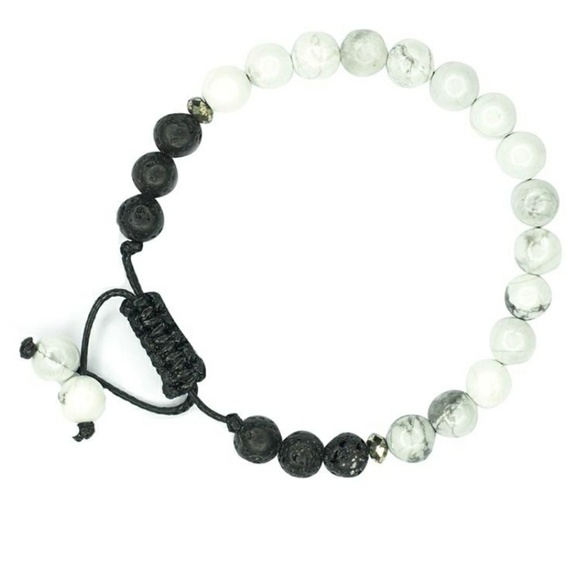 Howlite pyrite & lava bead diffuser bracelet - Picture 4 of 4
